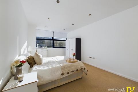 2 bedroom flat for sale, Northolt Road, Harrow