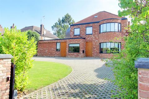 5 bedroom detached house for sale, Pine Grove, Brookmans Park AL9