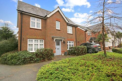 4 bedroom detached house for sale, Field Drive, Crawley Down, RH10