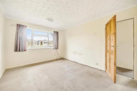 15 Beatty Drive, Rugby, CV22 7ET