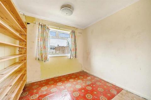 15 Beatty Drive, Rugby, CV22 7ET