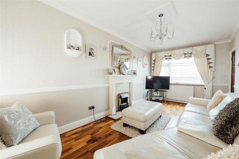 12 Bearton Green, Hitchin, SG5 1UN