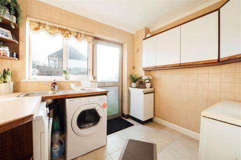 12 Bearton Green, Hitchin, SG5 1UN