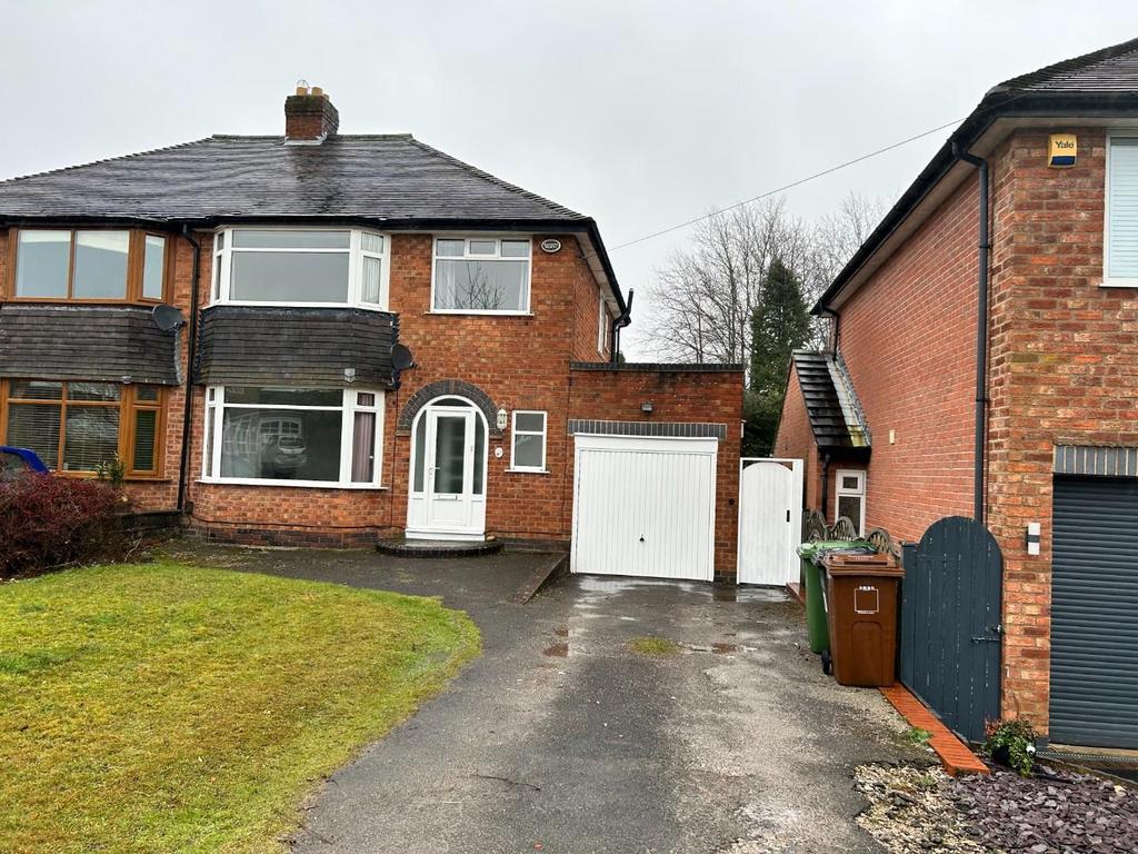 Newnham Rise, Solihull, B90 3QT 3 bed semidetached house £1,500 pcm