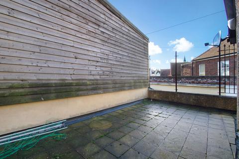 3 bedroom property for sale, Old Pier Street, Walton on the Naze, Essex, CO14 8AW