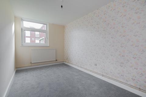 2 bedroom flat for sale, Woking Close