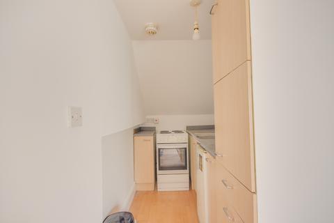 Flat C, 13 Ryecroft Street, Gloucester, GL1 4LZ