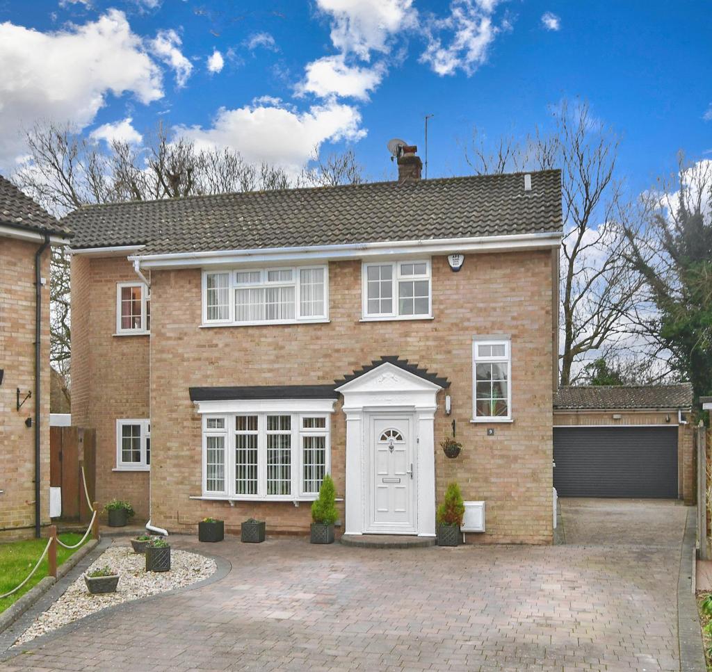Pound Bank Close, West Kingsdown, Sevenoaks, Kent 4 bed detached house