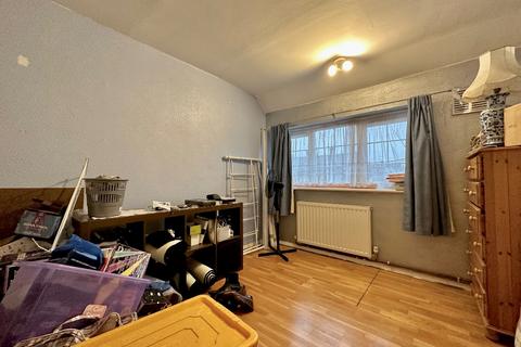 169 Chippenham Road, Romford, RM3 8HT