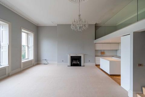 2 bedroom apartment to rent, Marlborough Buildings, Bath