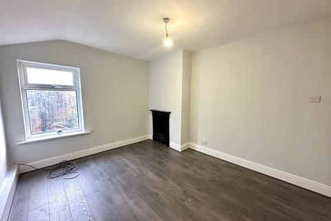 1 bedroom flat to rent, 27 Monton Green, Eccles, Manchester, M30