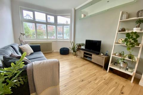 2 bedroom terraced house to rent, School Lane, Didsbury, Manchester, M20