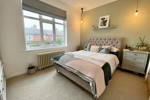 2 bedroom terraced house to rent, School Lane, Didsbury, Manchester, M20