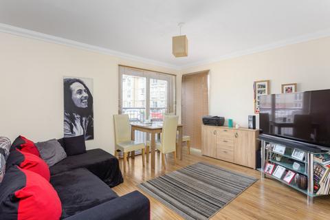2 bedroom ground floor flat for sale, Newlands Court, West Lothian EH48