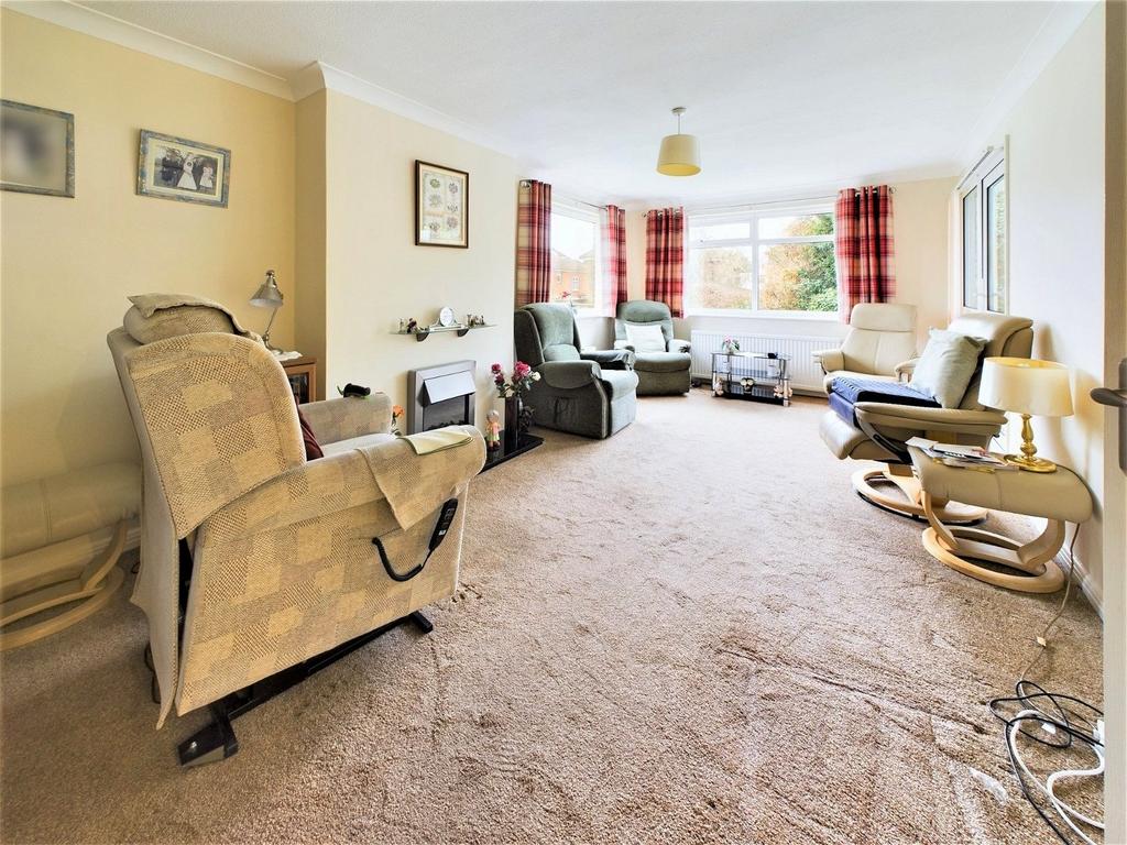 Rosslyn Road, Shoreham by Sea 2 bed ground floor flat for sale £290,000