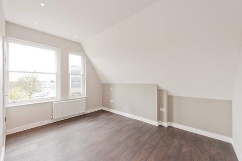 2 bedroom flat to rent, 267 High Street, London W3