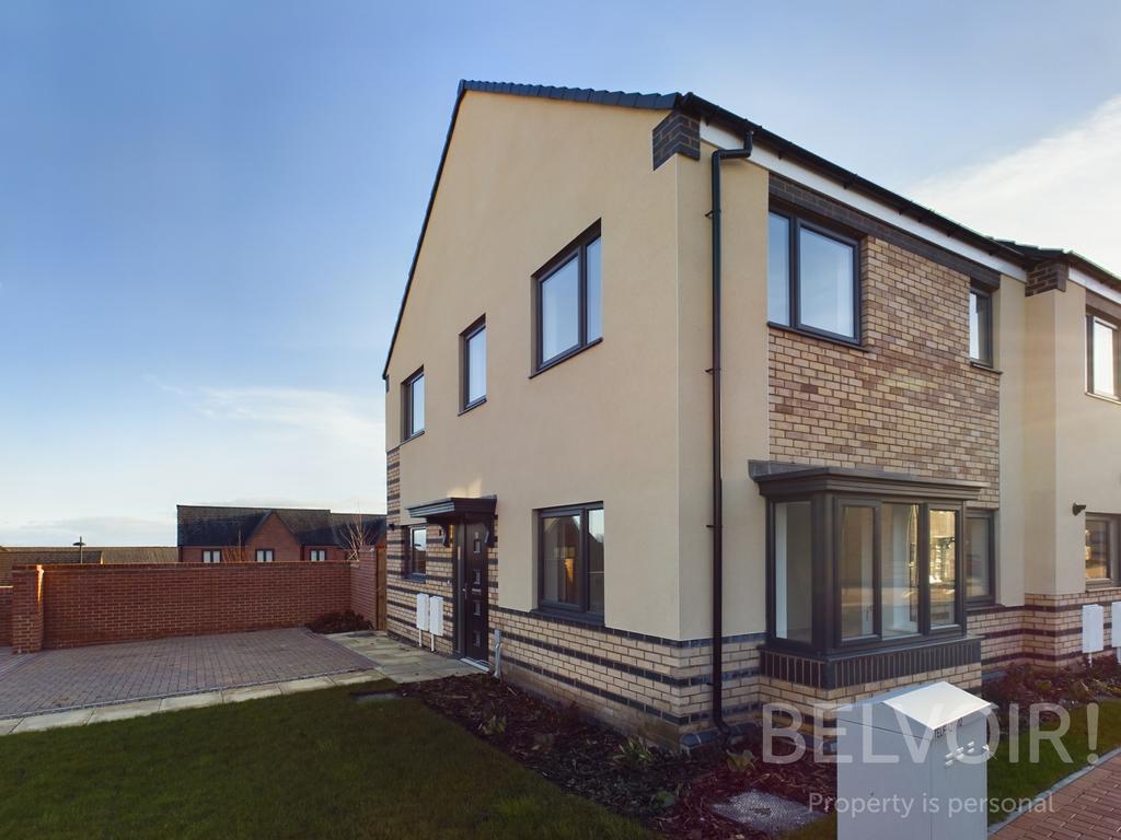 Furnace Avenue, Telford TF4 3 bed semidetached house for sale £68,000