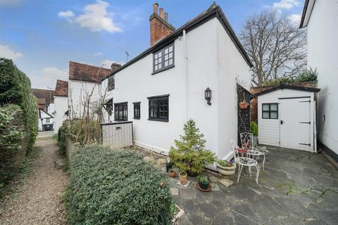 1a Harts Yard, Godalming, GU7 1AS