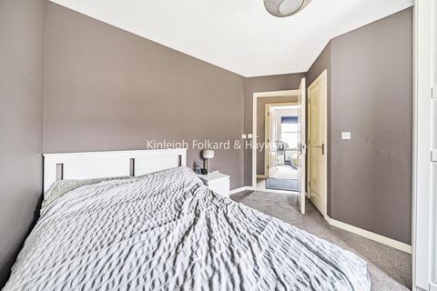 2 bedroom flat for sale, Mackintosh Street, Bromley