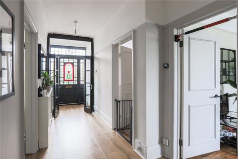 134 Brownlow Road, London, N11 2BP