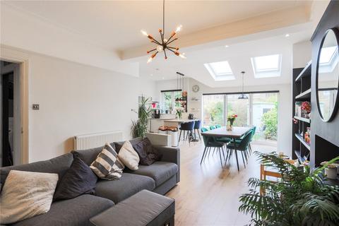 134 Brownlow Road, London, N11 2BP