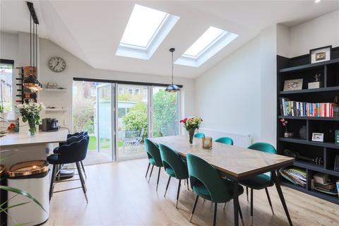 134 Brownlow Road, London, N11 2BP