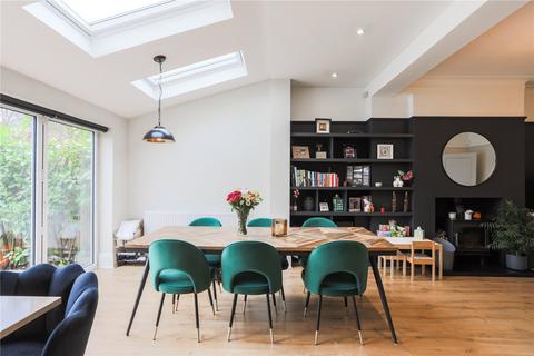 134 Brownlow Road, London, N11 2BP