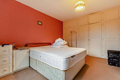 2 bedroom detached bungalow for sale - Salt Way, Astwood Bank B96