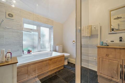 8 Glebe Road, Reading, RG2 7AG