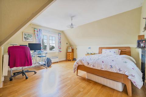 8 Glebe Road, Reading, RG2 7AG