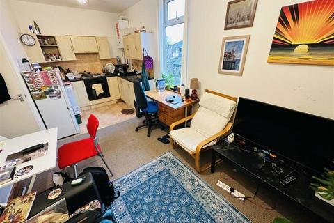 1 bedroom flat for sale, Clarendon Road, Manchester, Greater Manchester, M16 8LA