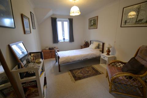 1 bedroom retirement property for sale, West Mills, Newbury RG14
