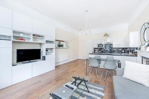 2 bedroom flat to rent, Trebovir Road Earls Court SW5