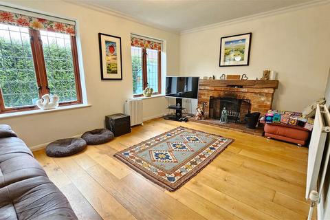 4 bedroom detached house for sale, Mead Close, Newbury RG20