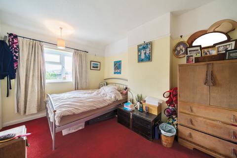48 Beech Grove, Guildford, GU2 7UX