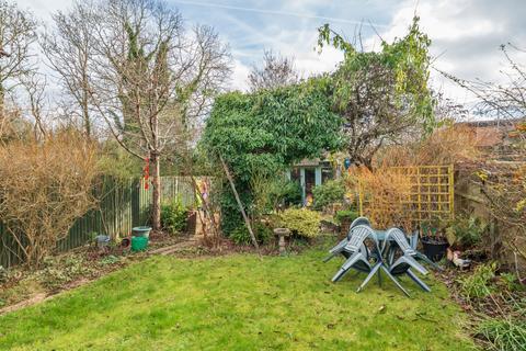 48 Beech Grove, Guildford, GU2 7UX