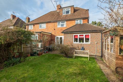 48 Beech Grove, Guildford, GU2 7UX