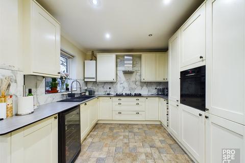 undefined, Lyon Oaks, Warfield, Berkshire, RG42