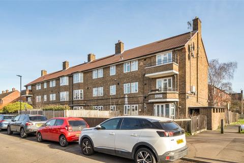 116 Anstridge Road, London, SE9 2LN