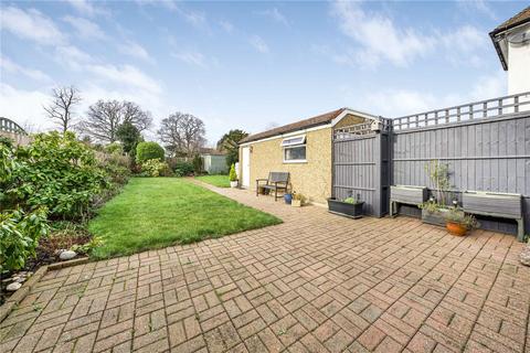 7 Blakes Avenue, New Malden, KT3 6RJ