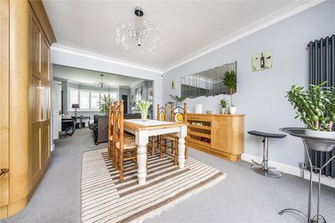 7 Blakes Avenue, New Malden, KT3 6RJ