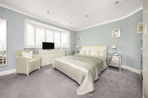 7 Blakes Avenue, New Malden, KT3 6RJ