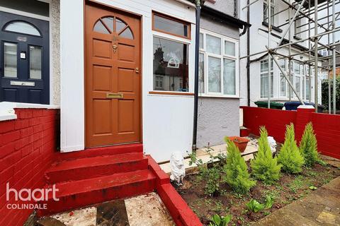 3 bedroom terraced house for sale, Annesley Avenue, NW9