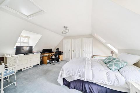 4 bedroom detached house for sale - Catterick Close,  Friern Barnet,  N11