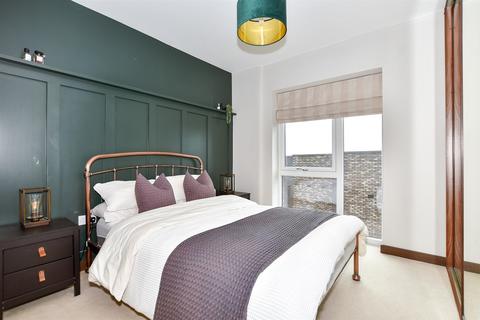 2 bedroom flat for sale - Waterhouse Avenue, Maidstone, Kent