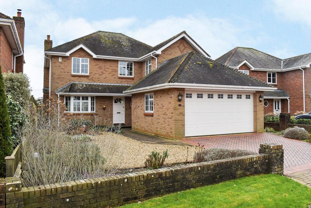 Meadowlands, Ringwood, BH24 4 bed detached house for sale £750,000