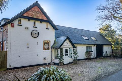5 bedroom detached house for sale - Everton Grange, Milford Road, Everton, Lymington, SO41