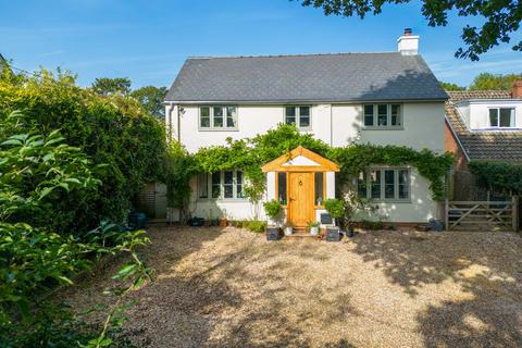 4 bedroom detached house for sale, May Lane, Pilley, Lymington, SO41