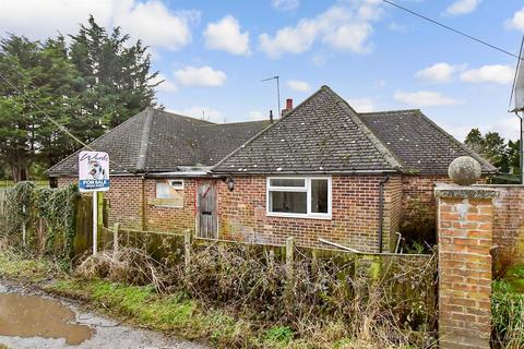 2 bedroom detached bungalow for sale - Ewell Minnis, Dover, Kent