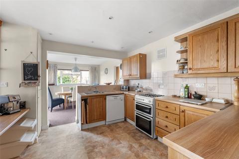 4 bedroom detached house for sale - Kendal Close, Reigate, Surrey, RH2